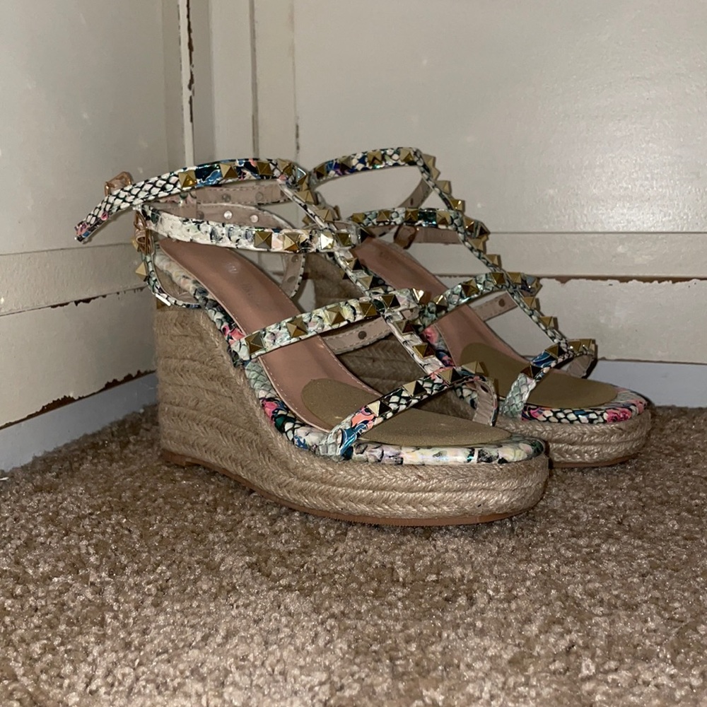 Iridescent wedge sandals